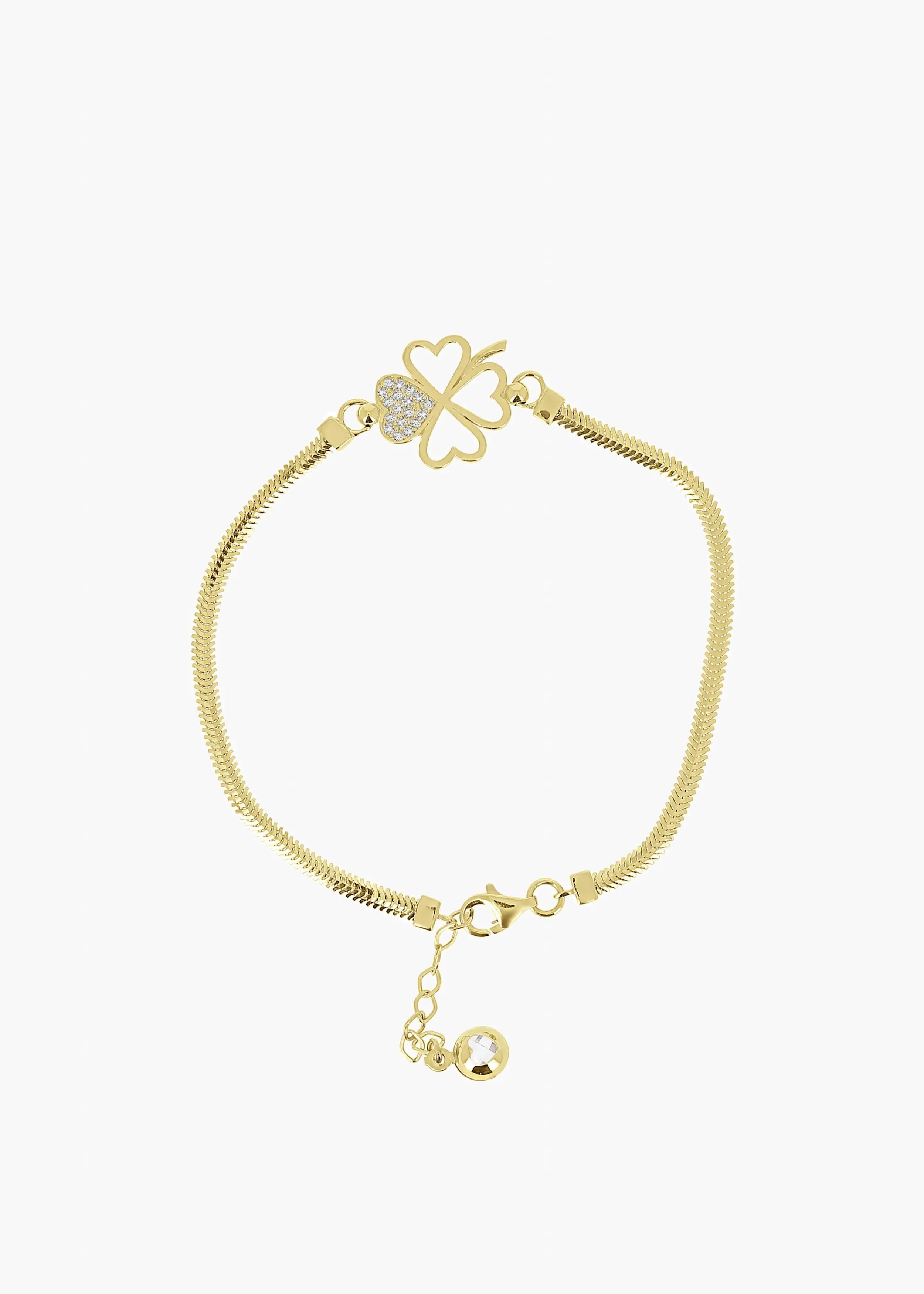 Die goldene Armbänder mit einem Kleeblatt-Anhänger aus vier Herzchen mit funkelnden Steinen
