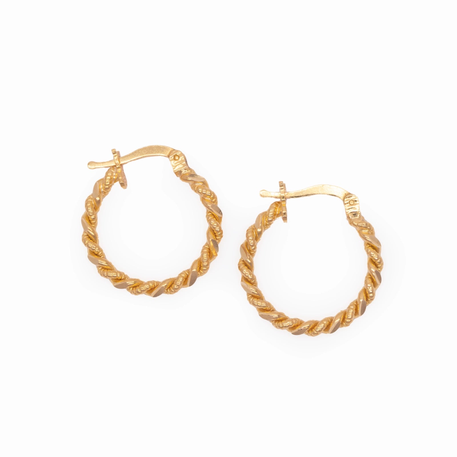 Gedrehte Ohrringe aus 22 Karat (916er) Gelbgold mit Klappverschluss – klassisch und elegant