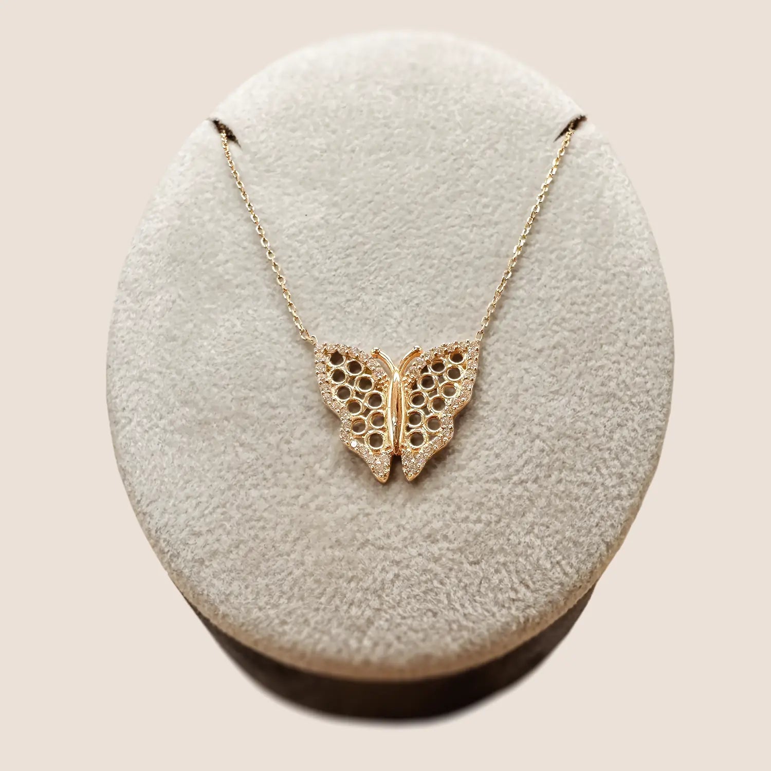 Butterfly Gold Kette mit Zirkonia: Eleganter Schmetterlings-Anhänger aus 14 Karat (585er) Gelbgold