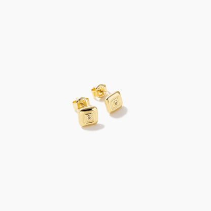 Cubo 14K Gold-Stecker mit quadratischem Strahlenmotiv und Zirkonia. 6,9 mm Größe, Steckverschluss.