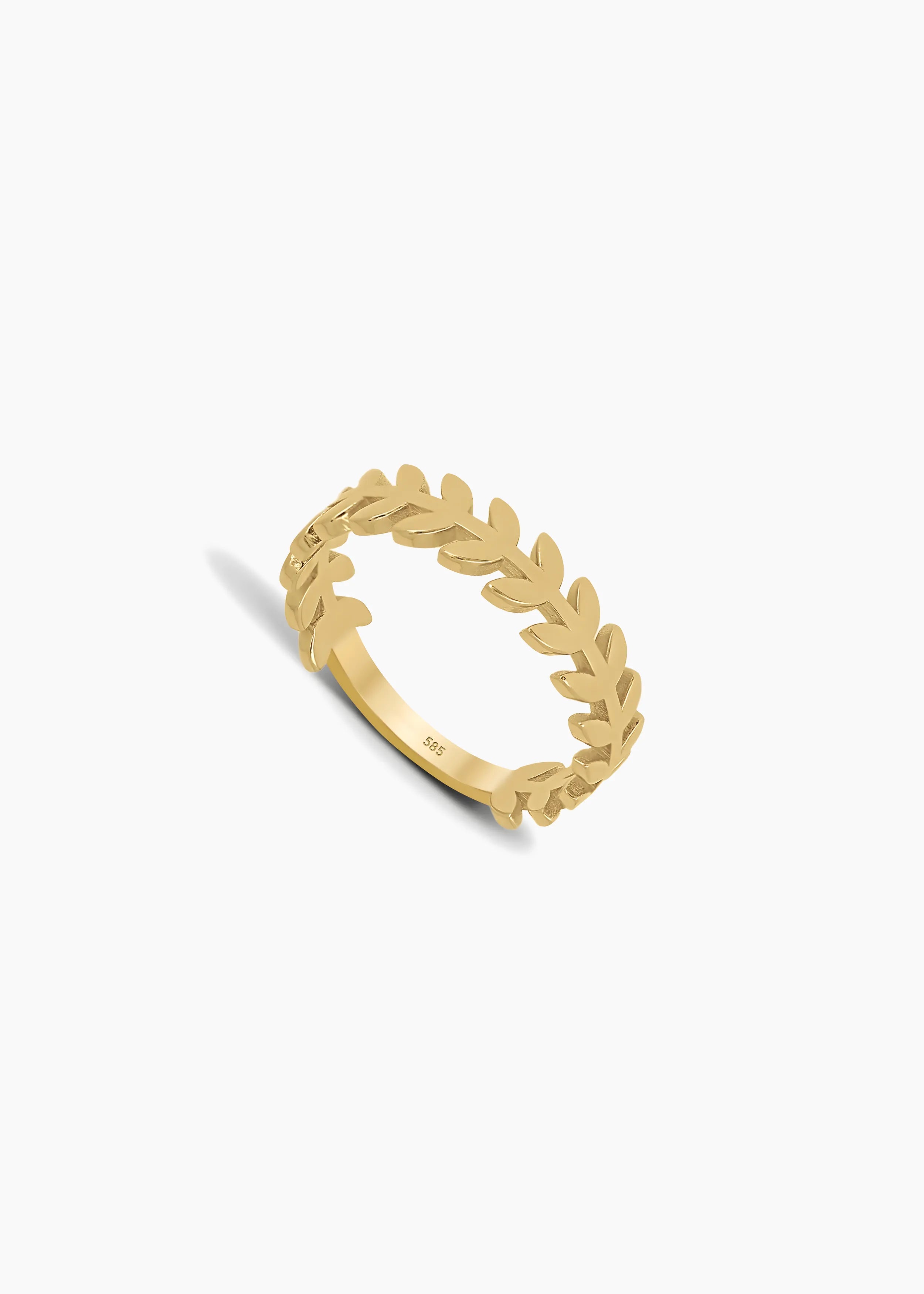 Goldener 14-Karat-Ring mit Lorbeerkranz-Design und stilisierten Blättern.