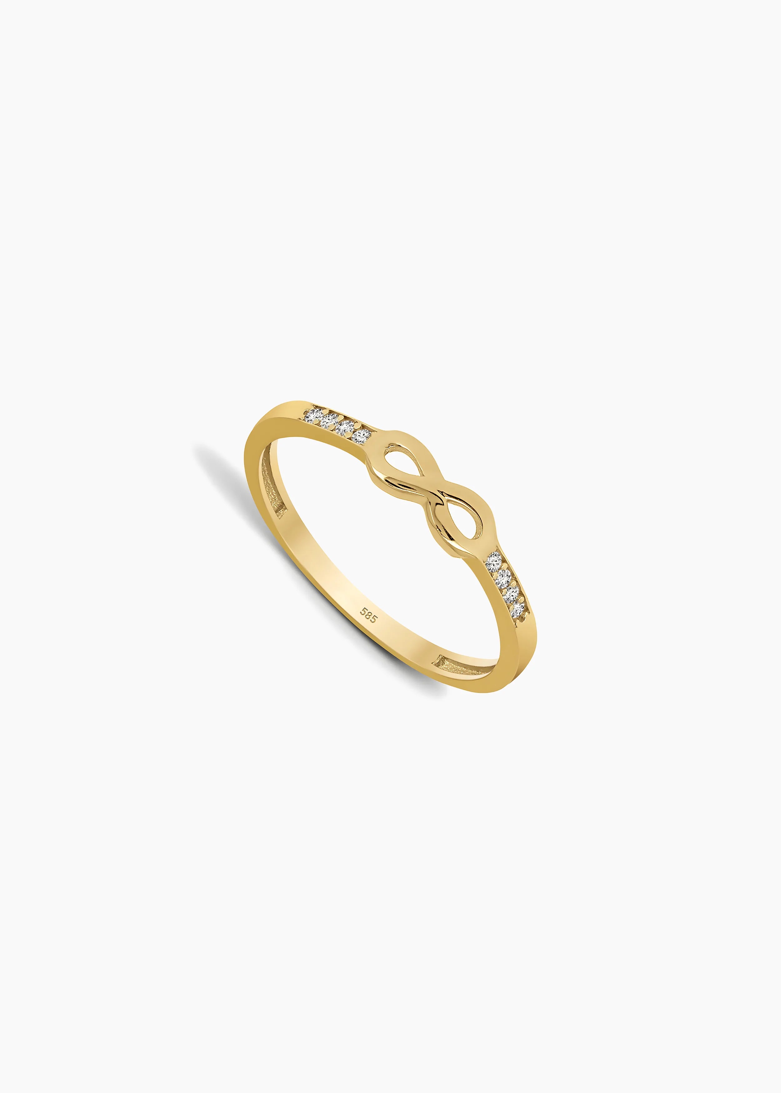 Goldener 14-Karat-Infinity-Ring mit Zirkonia-Steinen.